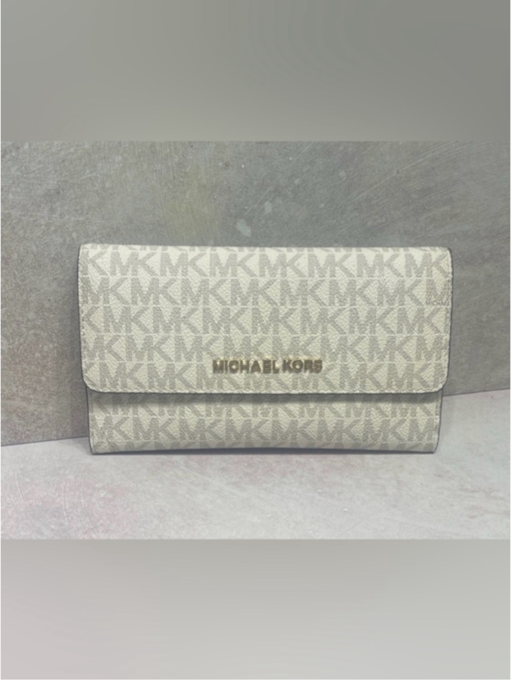 Michael Kors Trifold Wallet Pink & White Logo Vanilla/Ballet Pink - Picture 3 of 12